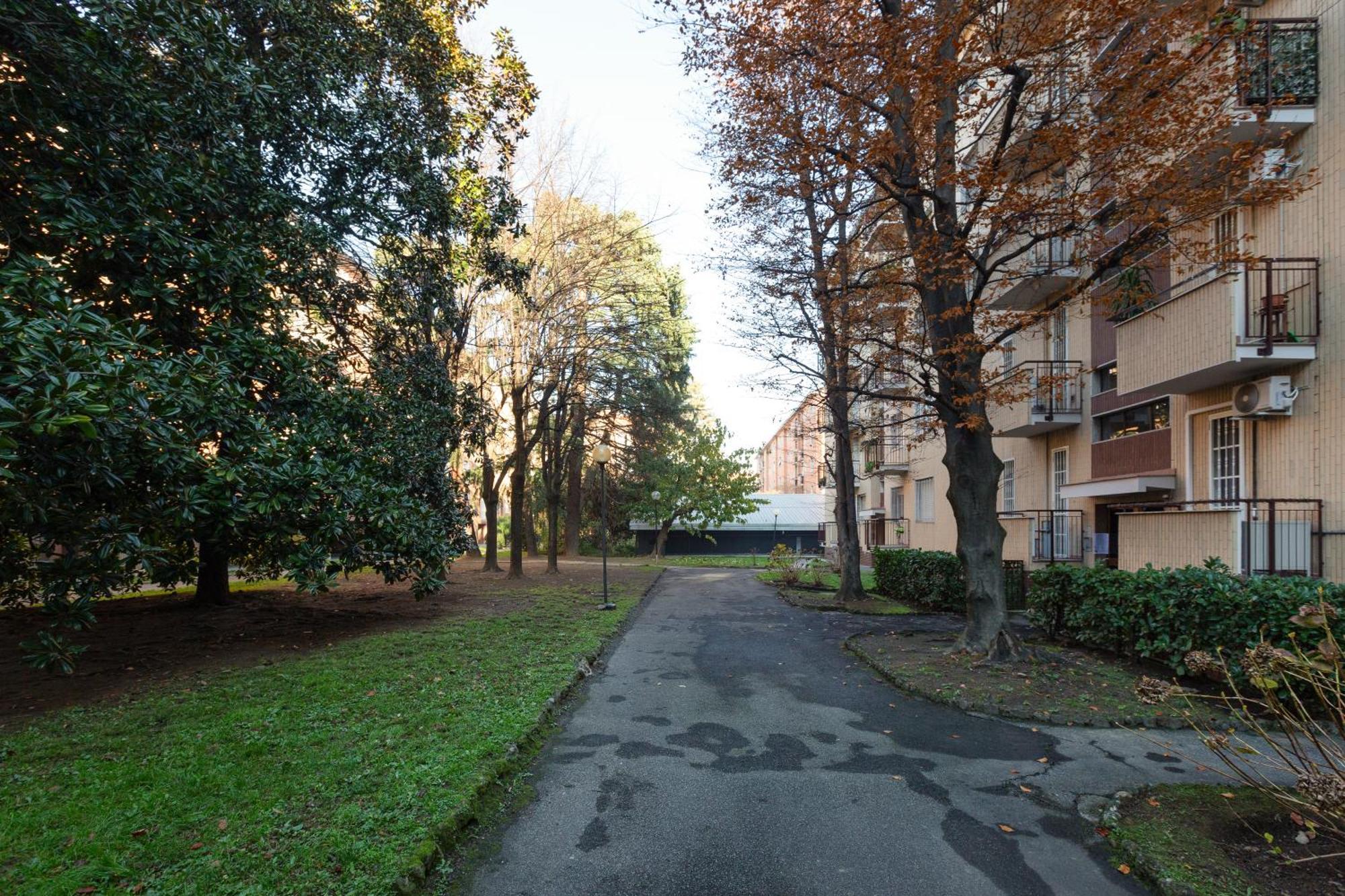 Apartment Milan-linate With Balcony *