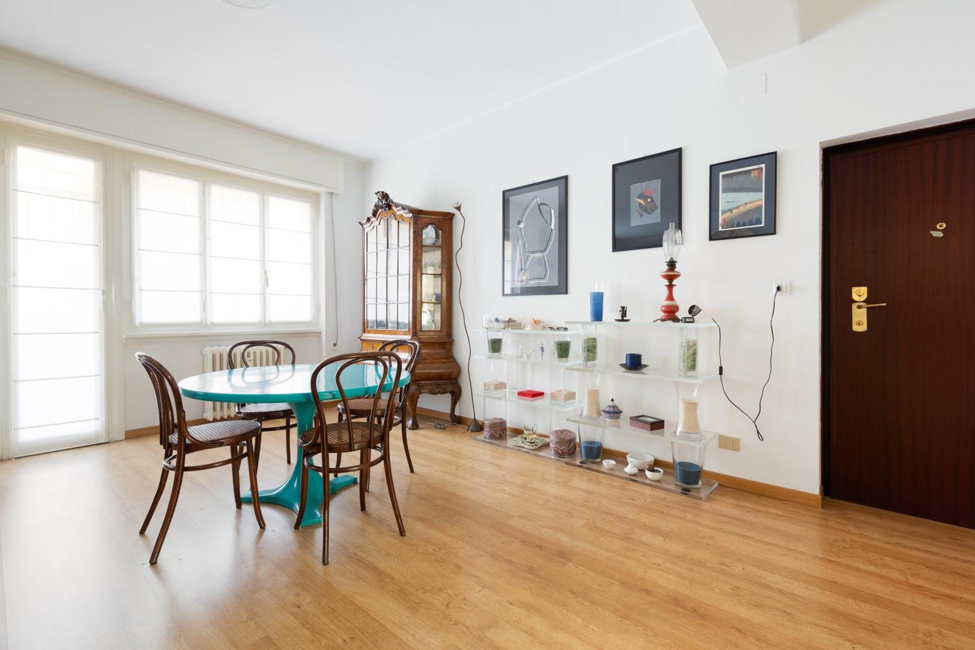 Milan-linate With Balcony Apartment Mailand